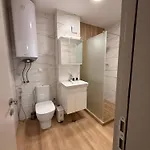 Danny Welcomes Apartament