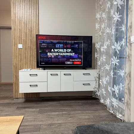 Danny Apartment 2 - Top Location - Frontex Welcome Apartment *